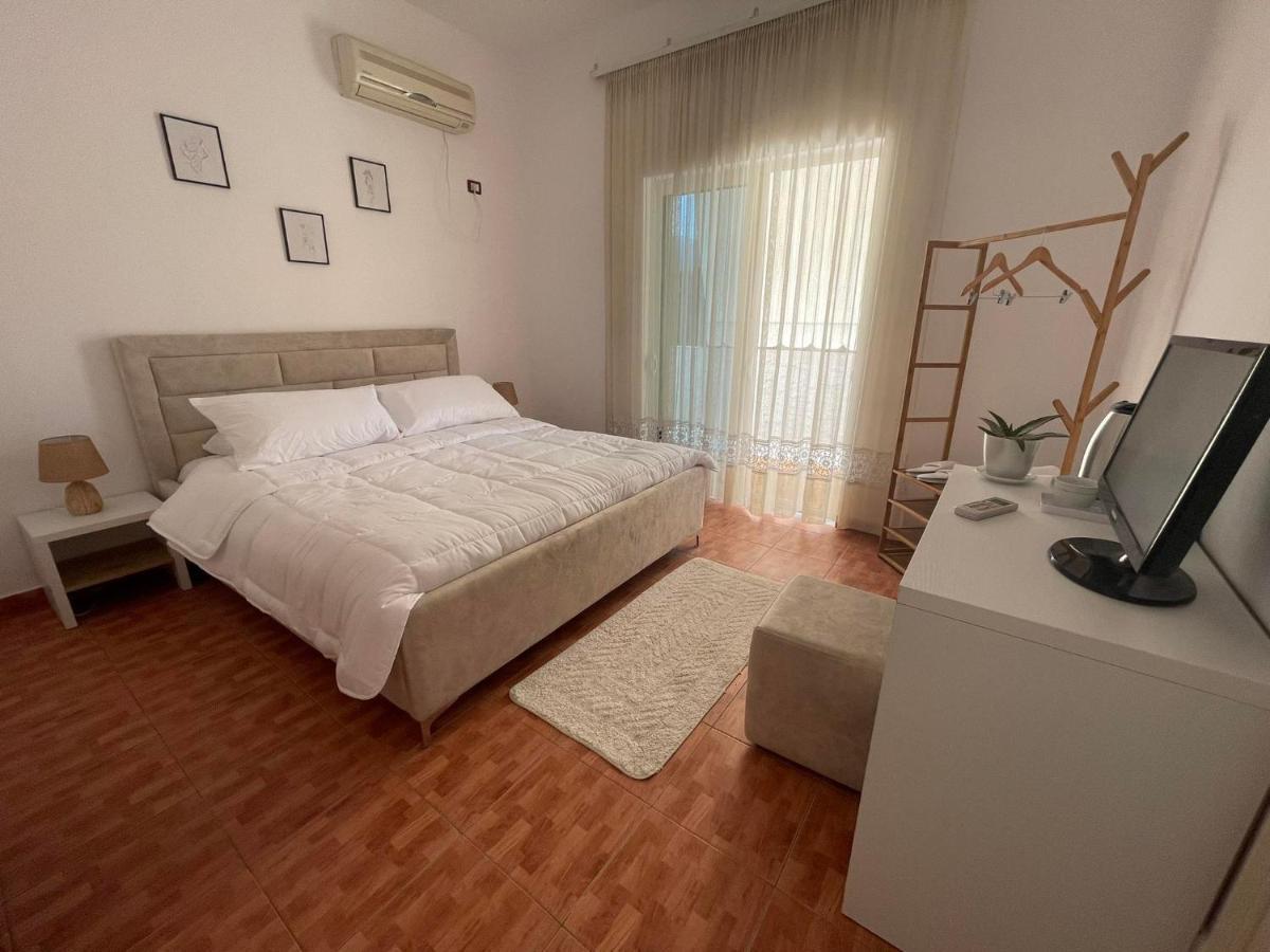 Villa Oasis Berat Eksteriør billede